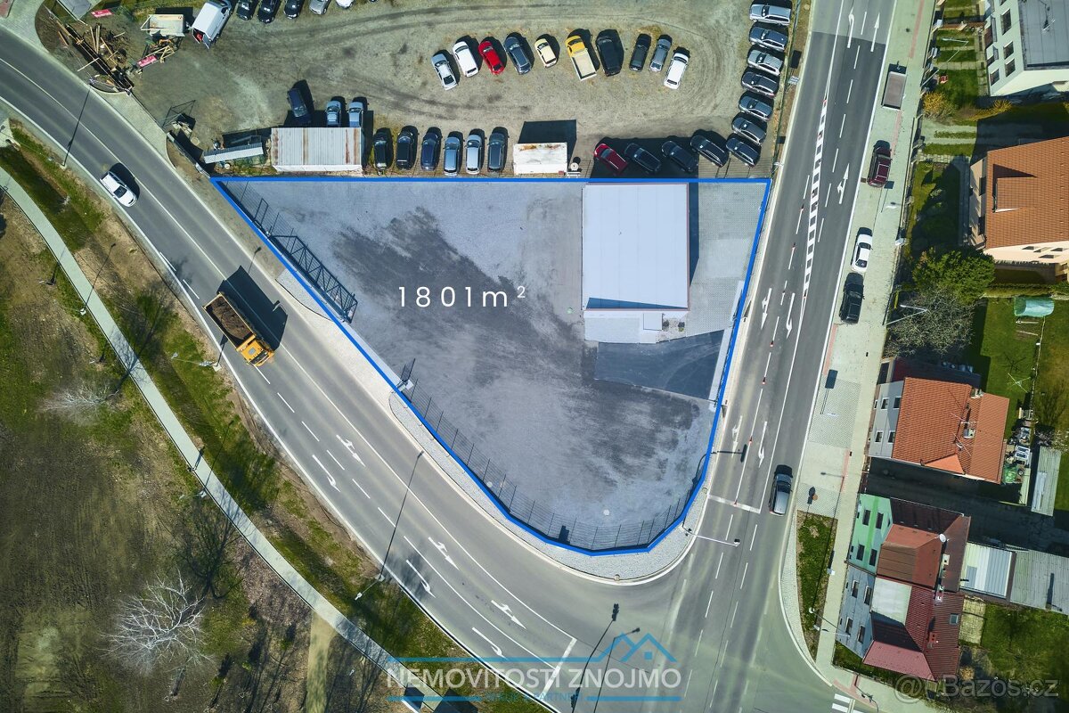 Prodej komerčního areálu 1801 m včetně showroomu Srubec - Č - 3