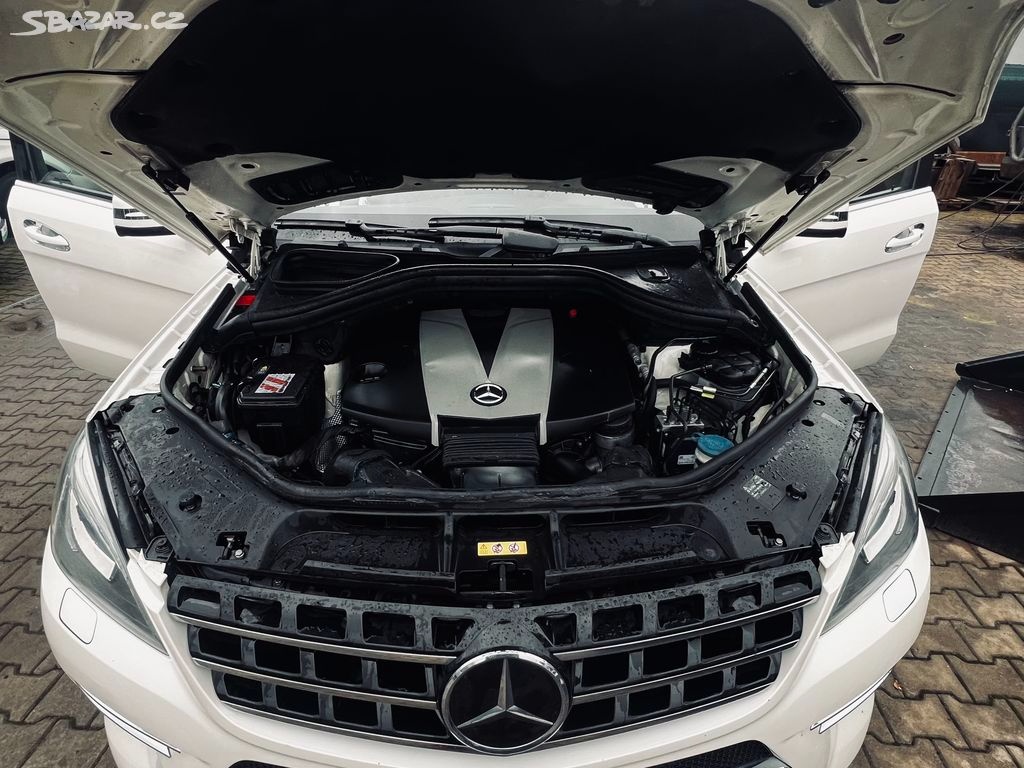 Mercedes Benz ML350cdi 4Matic Designo - 3