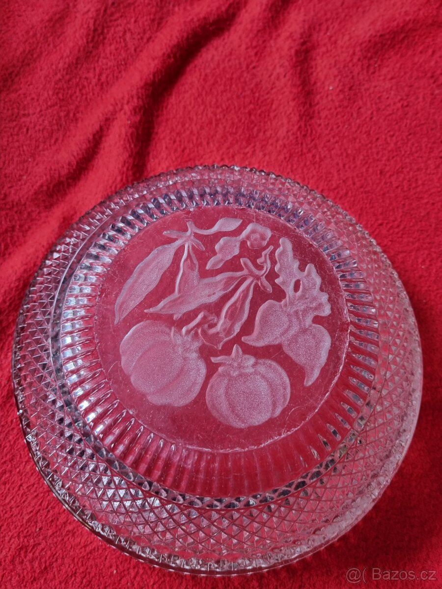 Sklena retro misa - 3