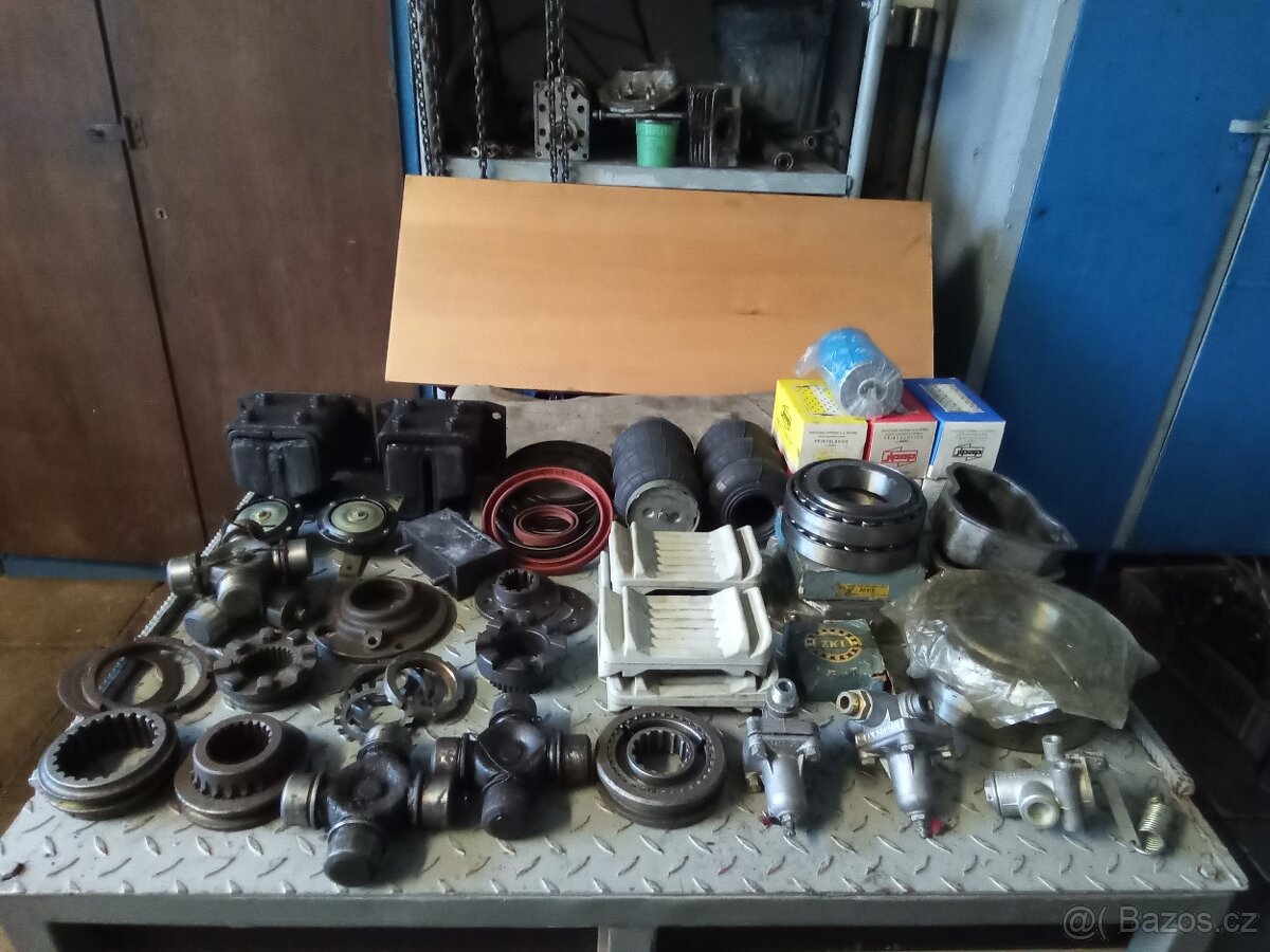 Náhradní díly na Tatru 138 a 148 - 3