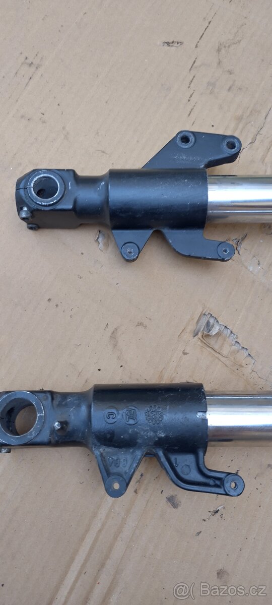 Aprilia RS 125 přední vidlice - 3