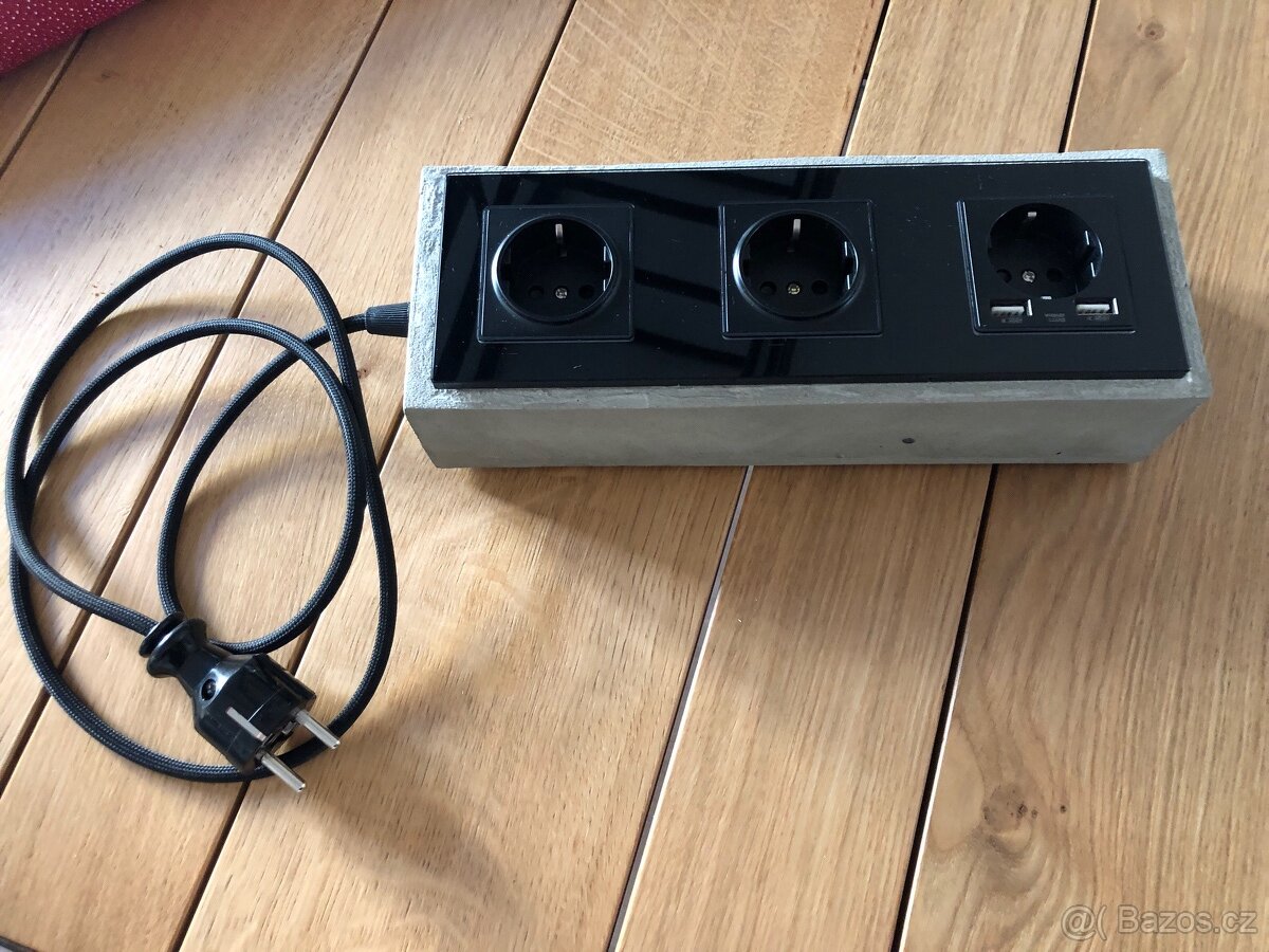 BETONOVÁ ZÁSUVKA - 3