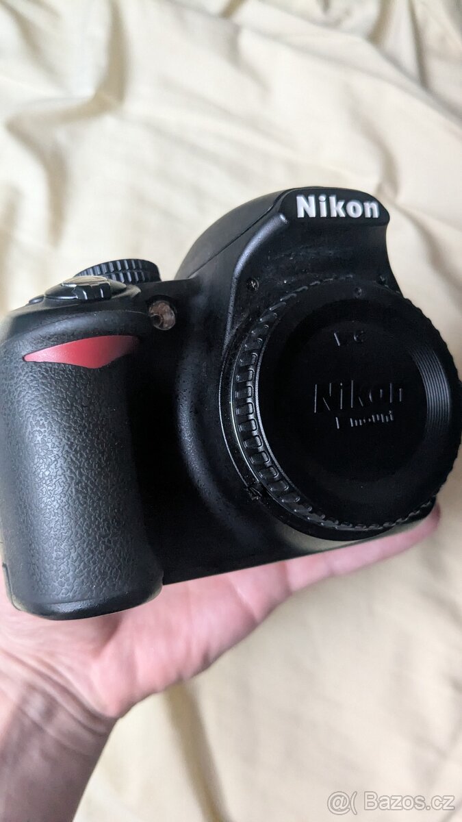 Nikon D3100 + příslušenství - 3