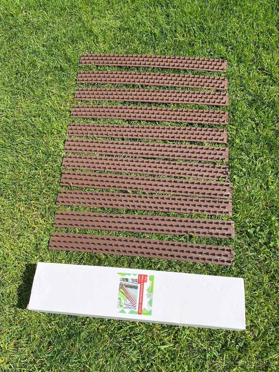 Plastové hroty pro ptáky holuby 50x4,5cm hnědá kotarbau - 3