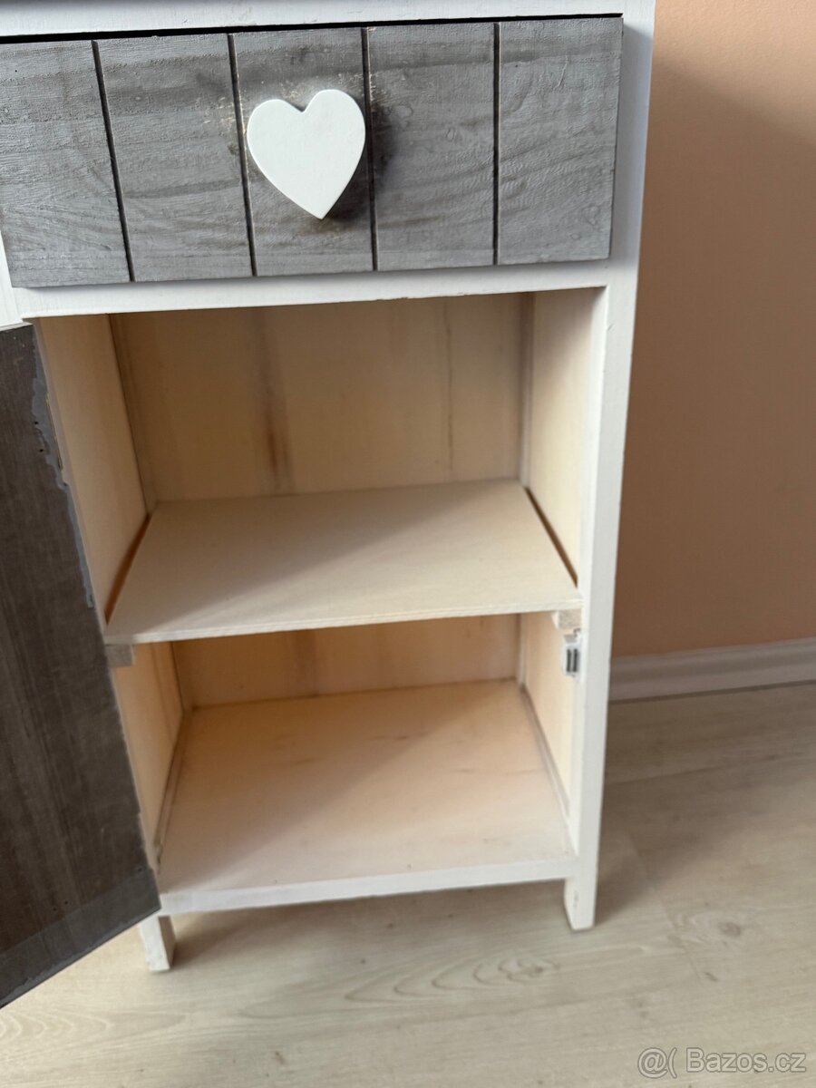 Skříňka se srdíčky Clayre & Eef. - 3