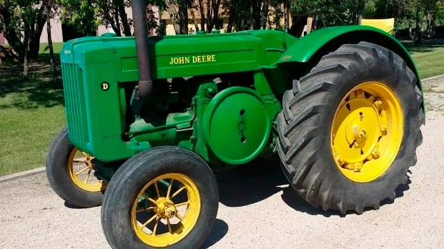 Staré kolo např. pro reklamu pneuservisu apod. - 3