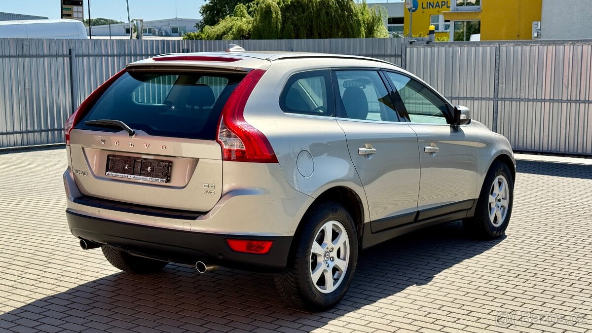 Volvo XC60 //2.4 D4//120kW//AWD//107TKM//SERVIS//1.MAJ// - 3
