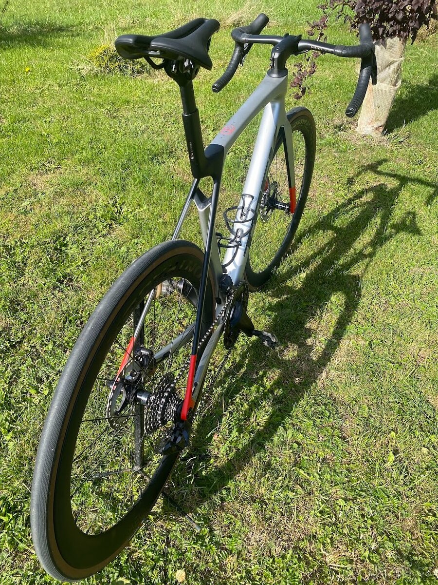 Trek Madone M/L SL7 Gen 8 Matte Lunar Silver - 3