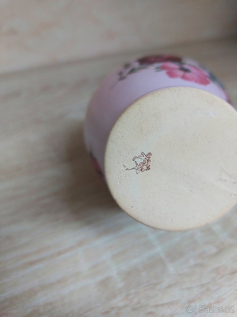 Růžová váza - amforka - 3