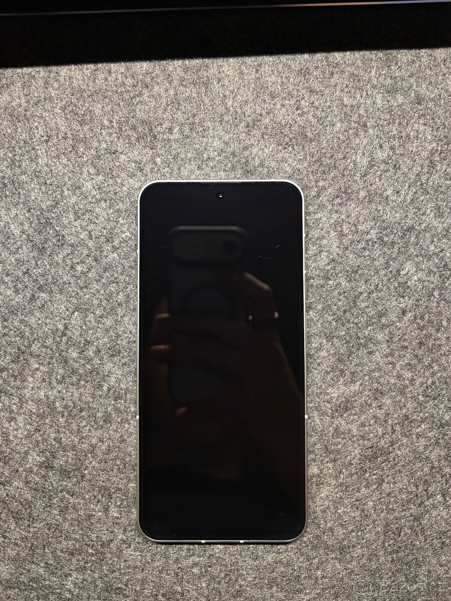 NOTHING PHONE (2) 5G - 3