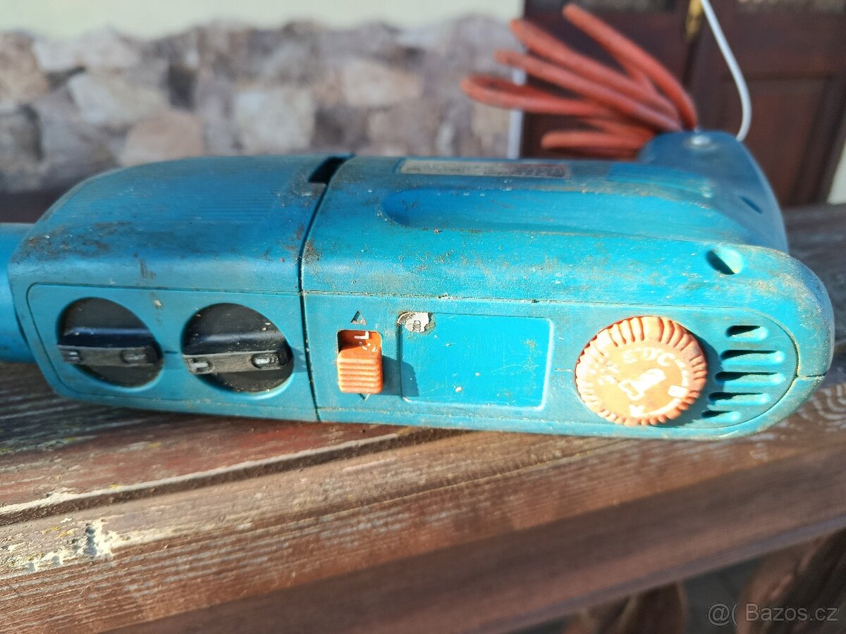 vrtačka s příklepem - 3