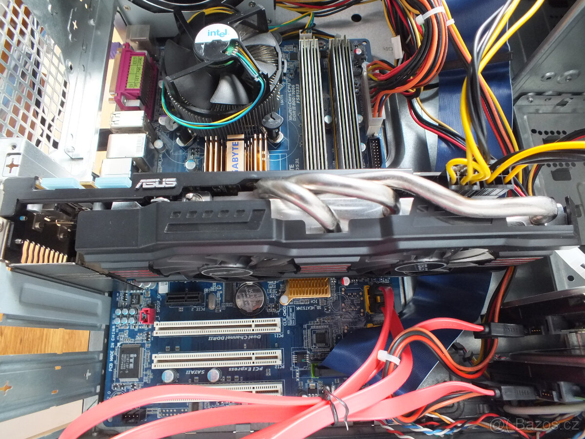 Počítač Intel Core 2 DUO - 3