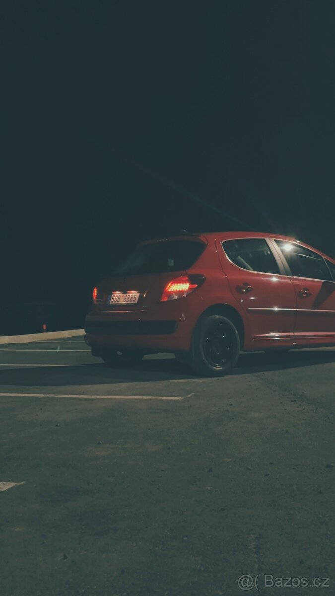 Peugeot 207 1.4i - 3