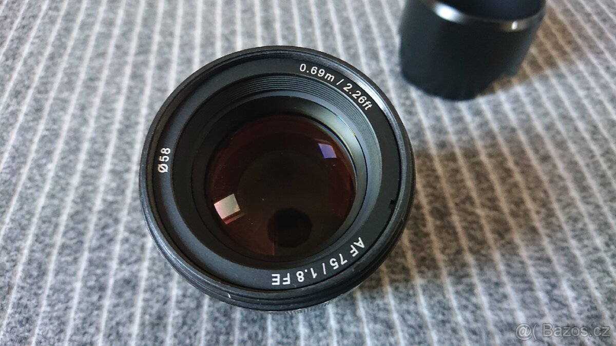 SAMYANG AF 75mm f/1,8 pro SONY E - 3