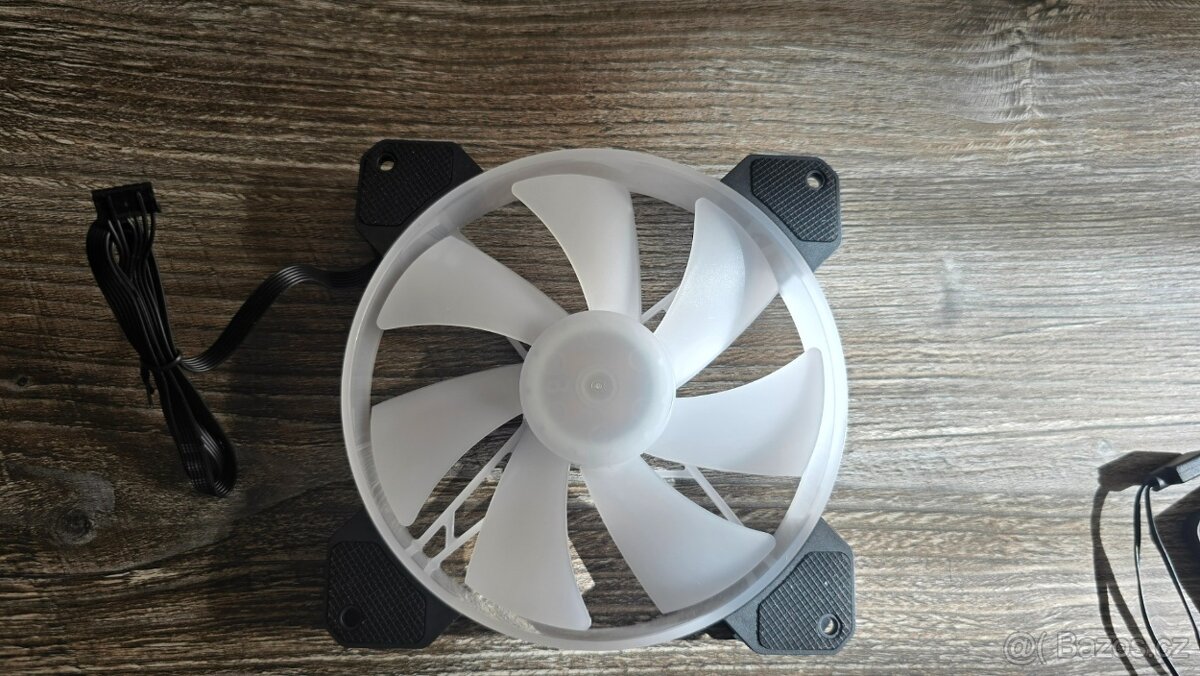 PC rgb Větráky a rgb trubici na hadice chlazení CoolMoon - 3