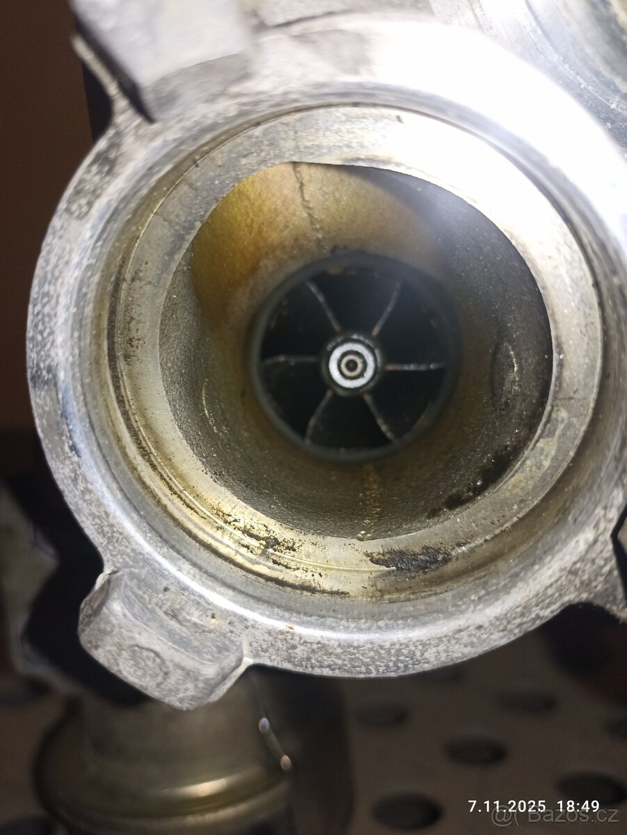 Turbodmychadlo 04L253010B - 3