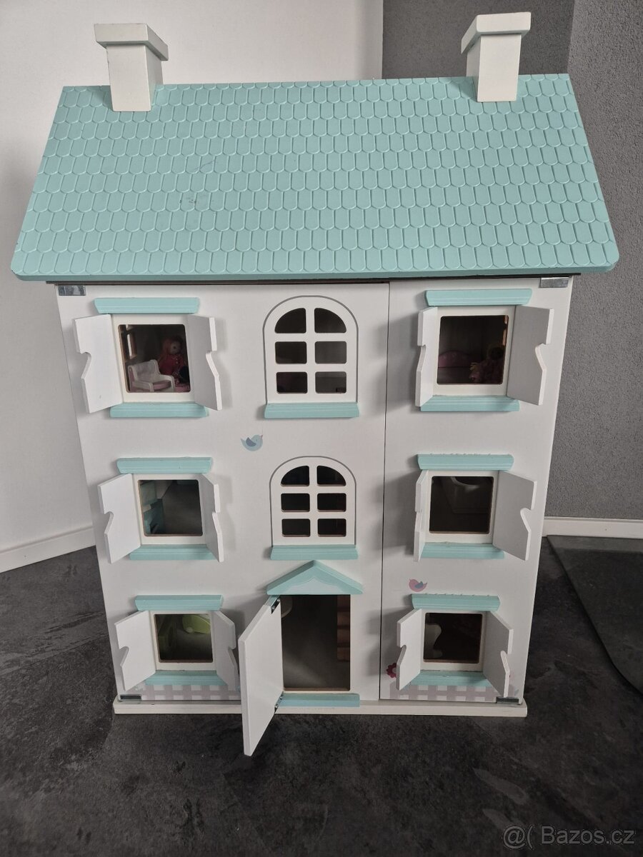 Dřevěný dětský domeček pro panenky - 3