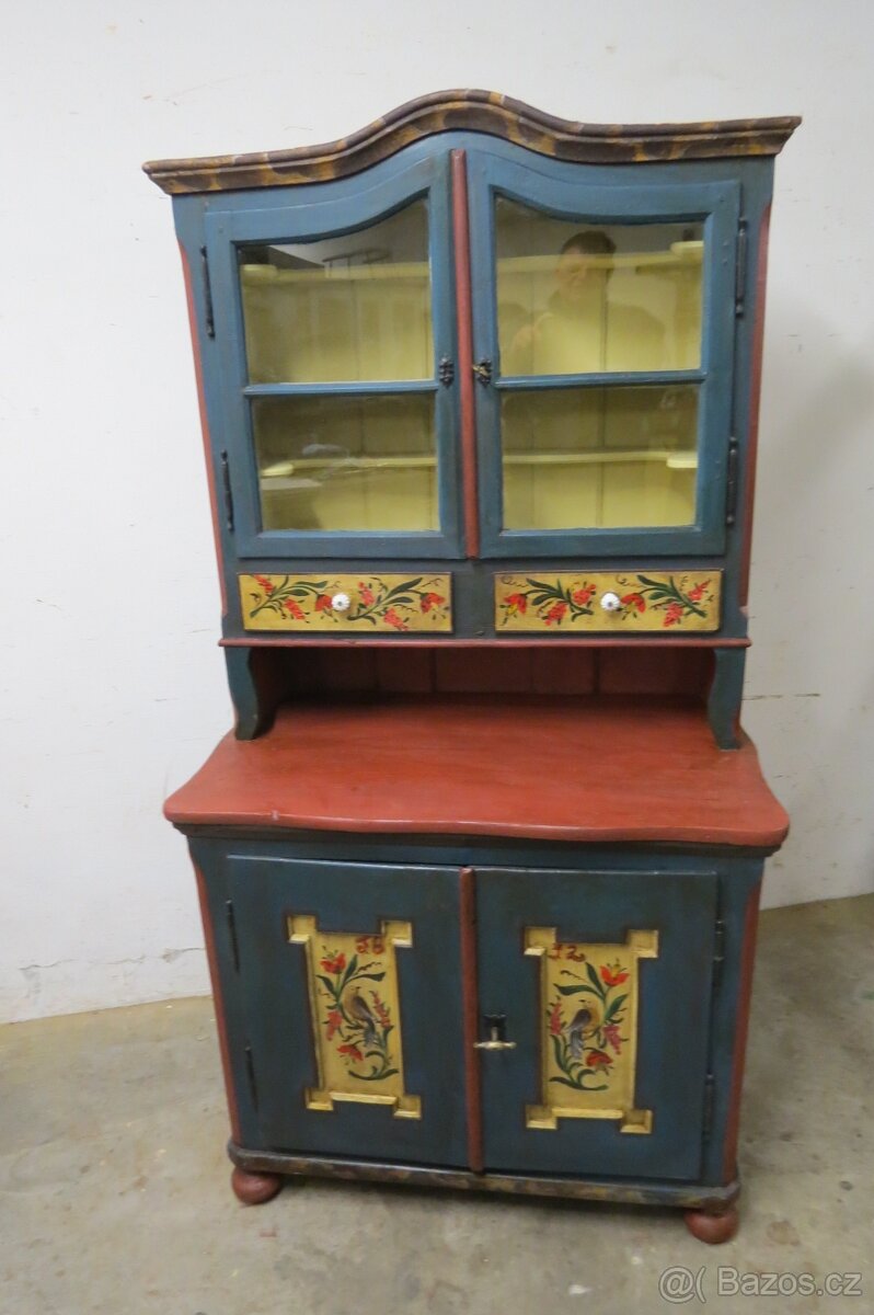 Malovaná kredenc - 3