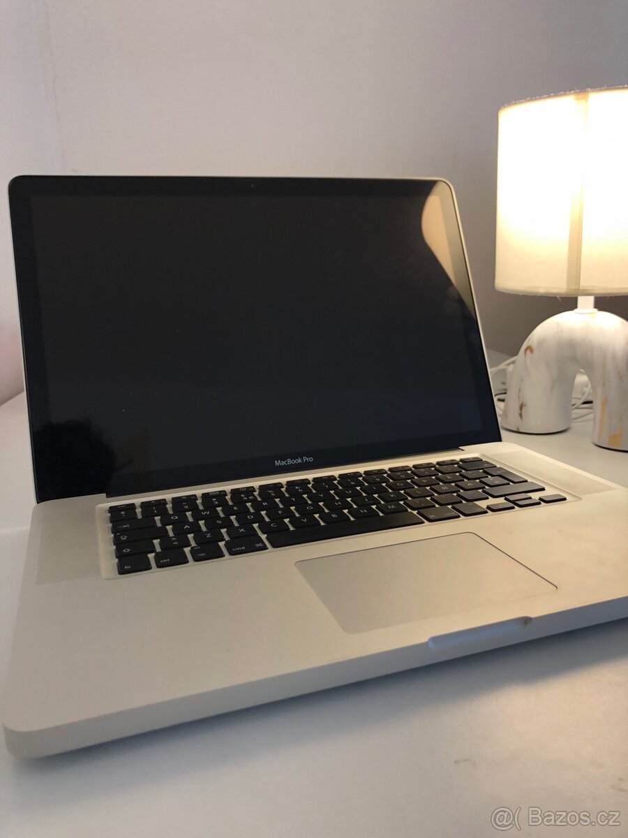 Prodám MacBook Pro Mid 15 2009 - 3