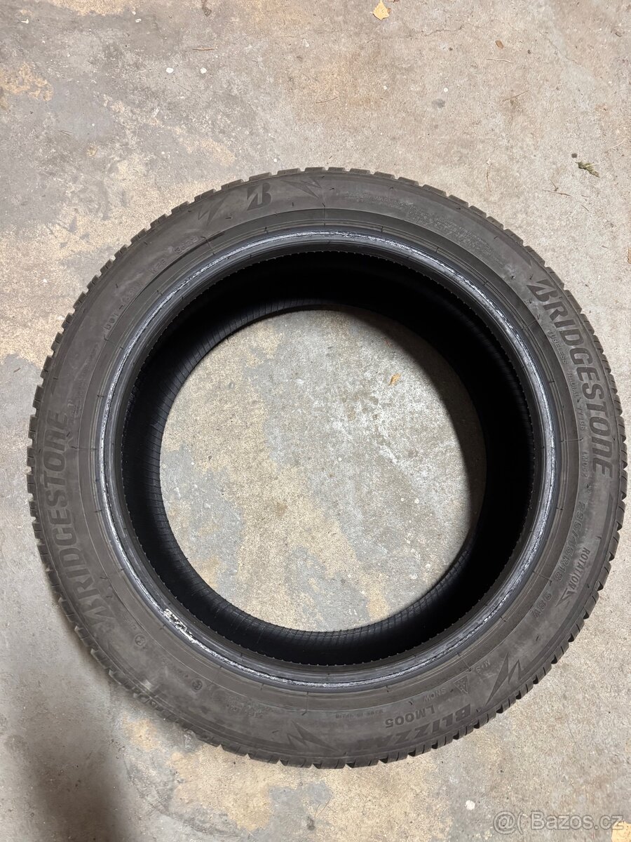Zimní pneu Bridgestone Blizzak LM005 XL FR, 235/45 R18. - 3