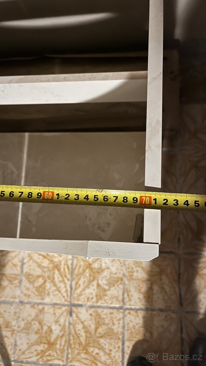 Koupelnová skříňka - 3