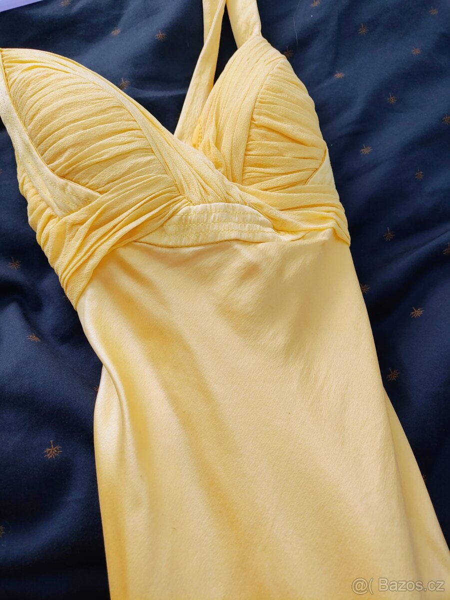 Dlouhé žluté společenské šaty - 3