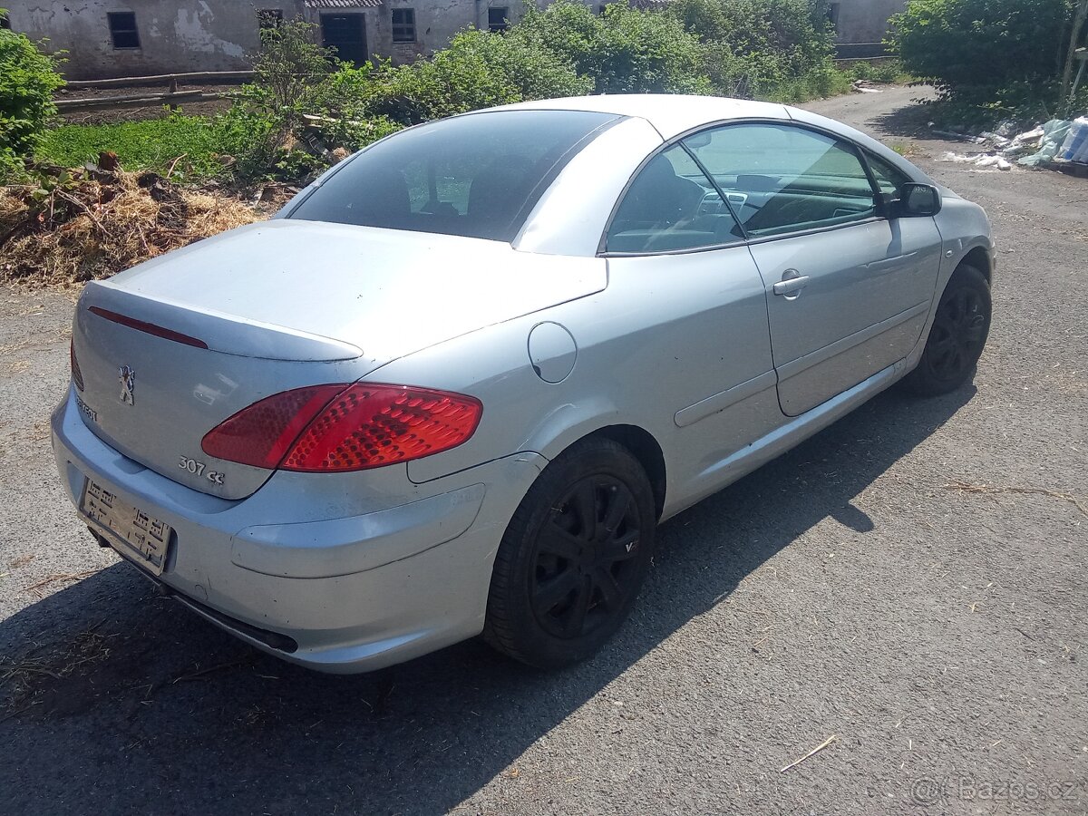 Peugeot 307 cc 2.0i 103kw - 3