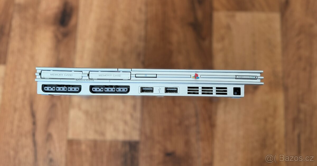 Sony Playstation 2 Slim (SCPH-75004) stříbrná - 3