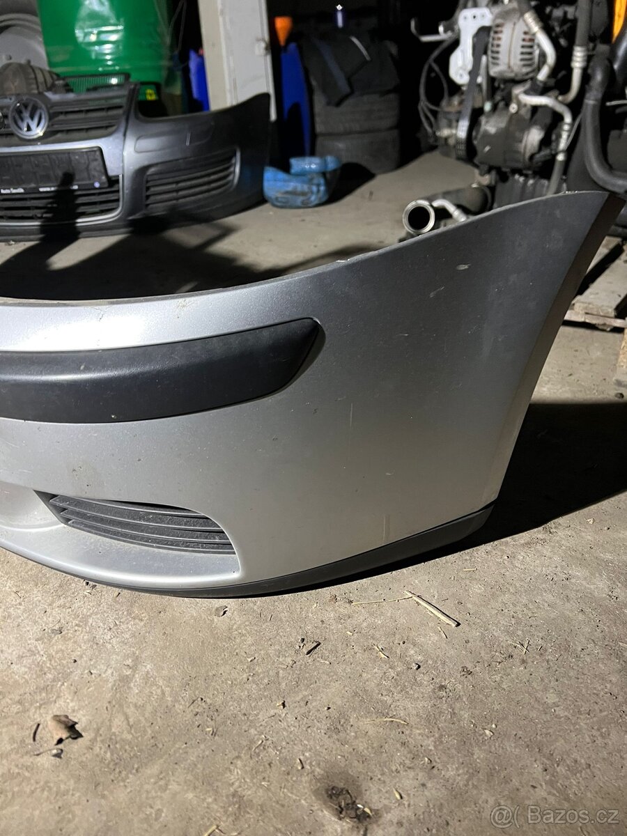 Volkswagen golf 5 predni nárazník - 3