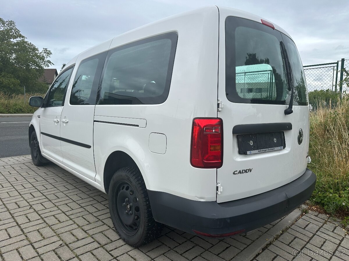 Caddy Maxi 5 míst 4x4 2,0 Tdi 90kW multifunkční volant - 3
