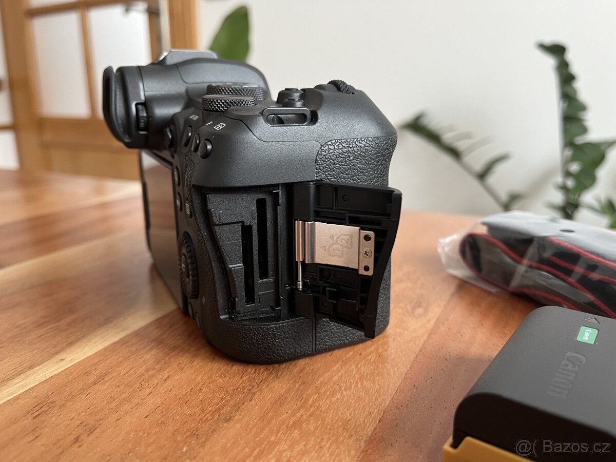 Canon EOS R6 – TOP stav + 2x ORIGINÁL baterie + SD karta San - 3