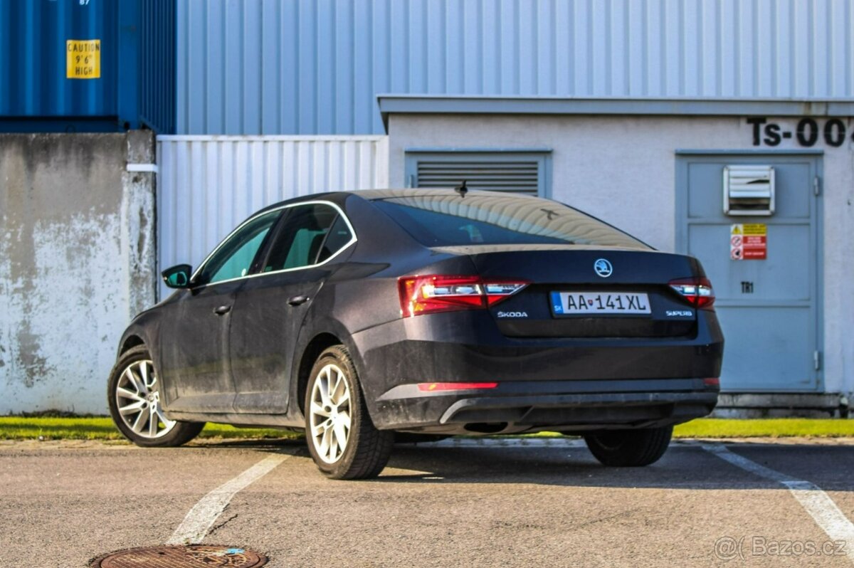 Škoda Superb 2.0 TDI Ambition DSG - 3