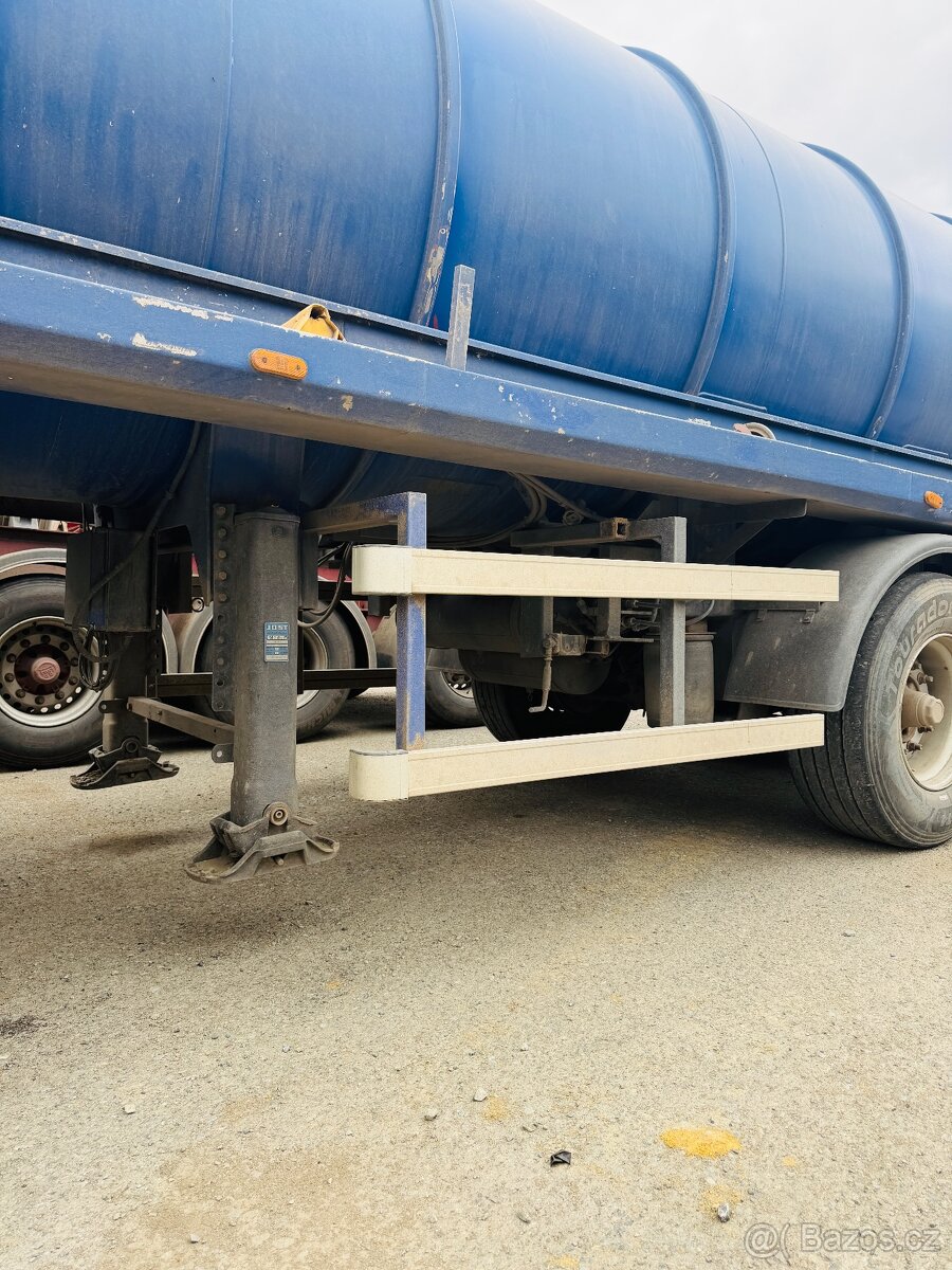 Návozová cisterna - 3