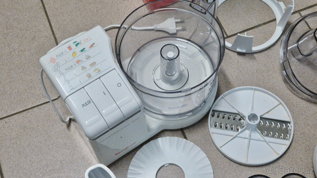 Kuchyňský robot Moulinex masterchef 370 - 3