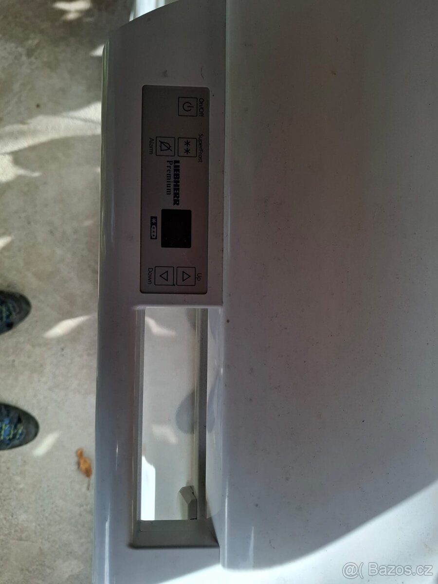 PULTOVÝ MRAZÁK LIEBHERR 215L - 3