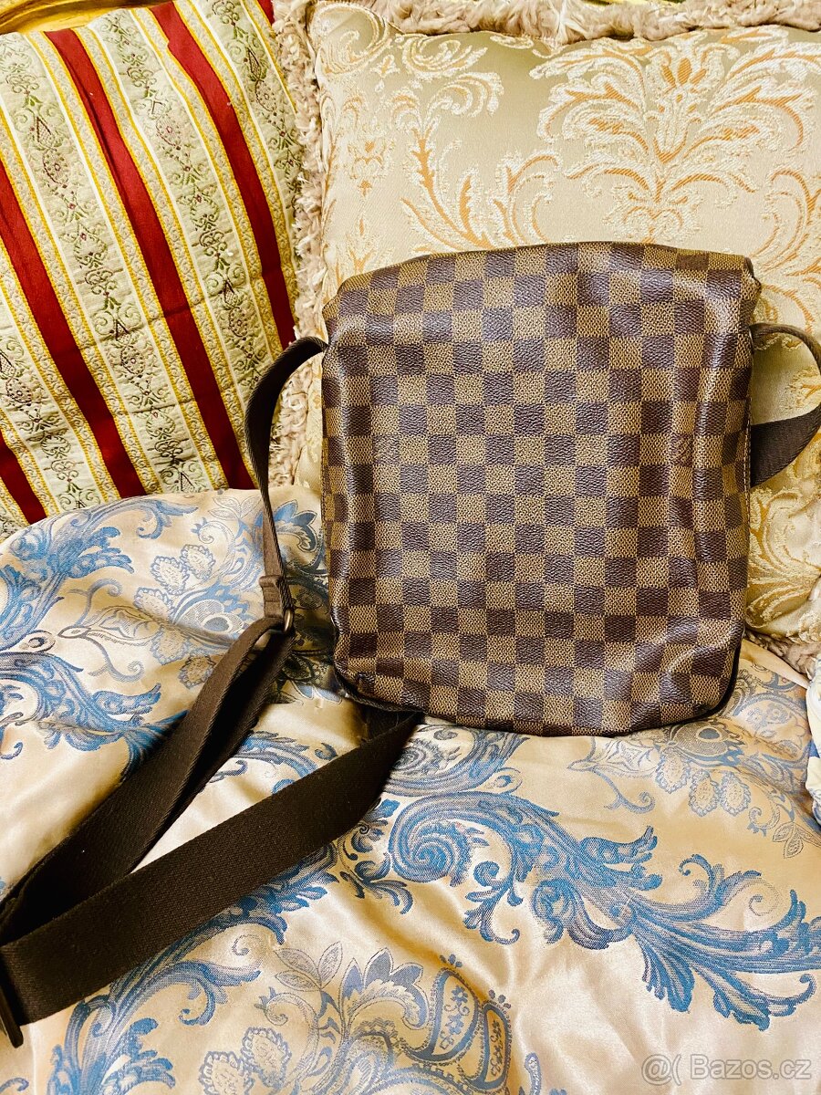 LOUIS VUITTON Brooklyn PM Damier Ebene Canvas - 3