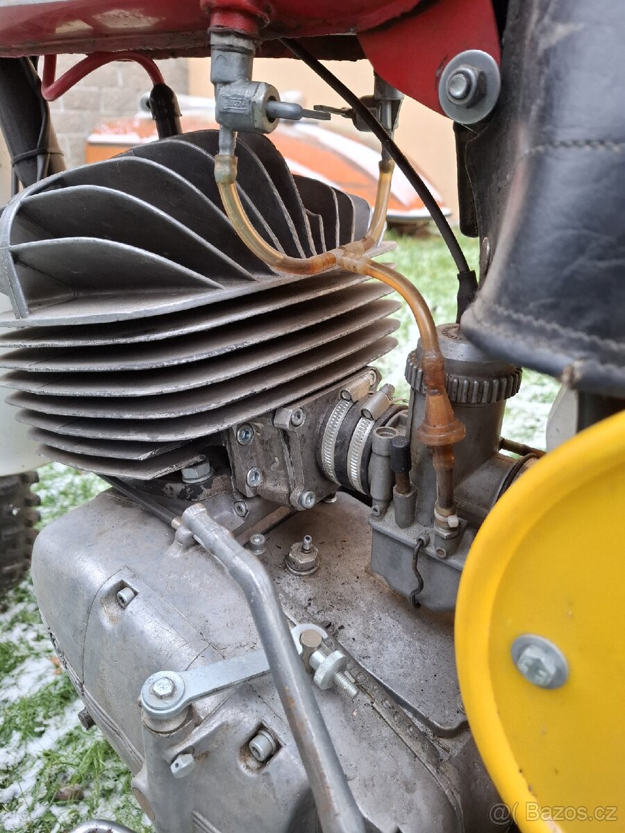 ČZ 380 981 Motokros - 3