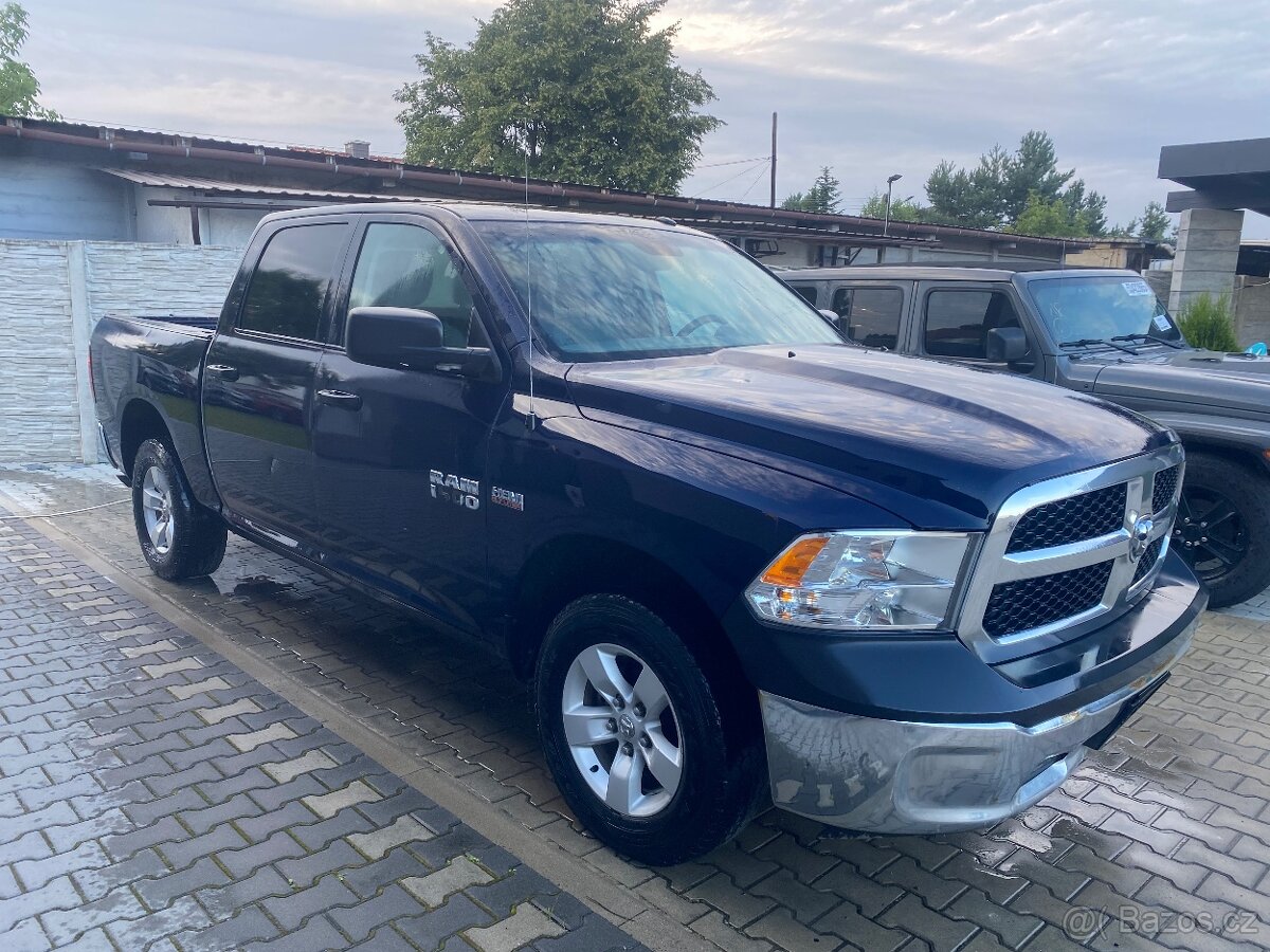 Dodge Ram 5.7 2017 Dovuz Kanada pojizdny - 3
