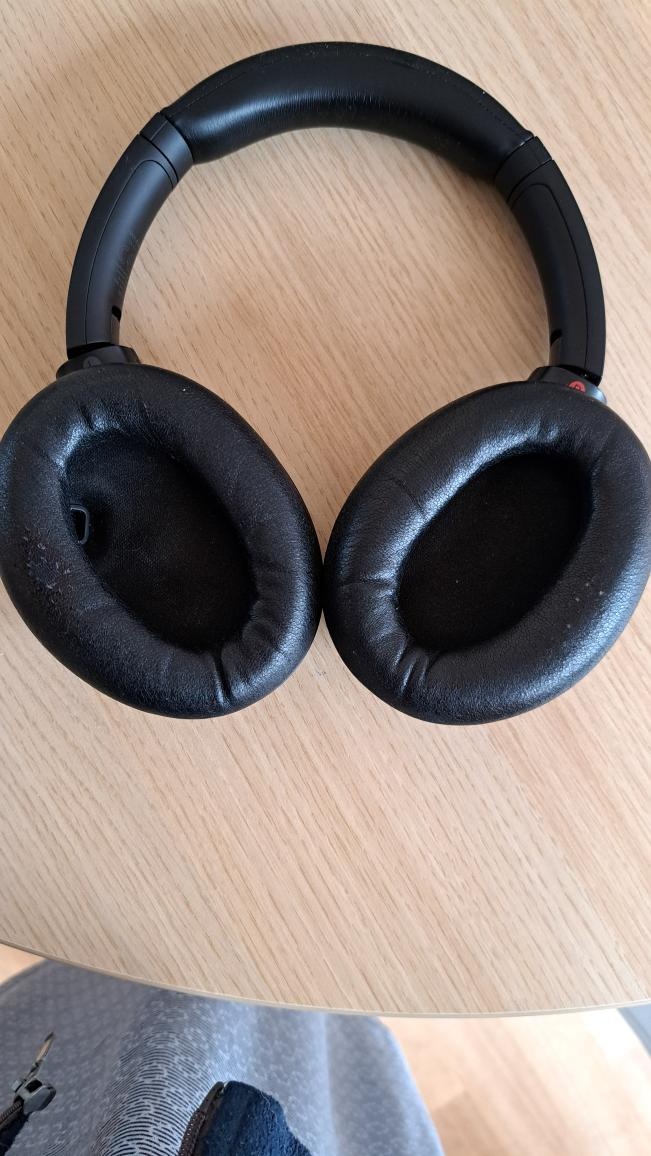 Prodám Sony WH-1000XM4 - 3