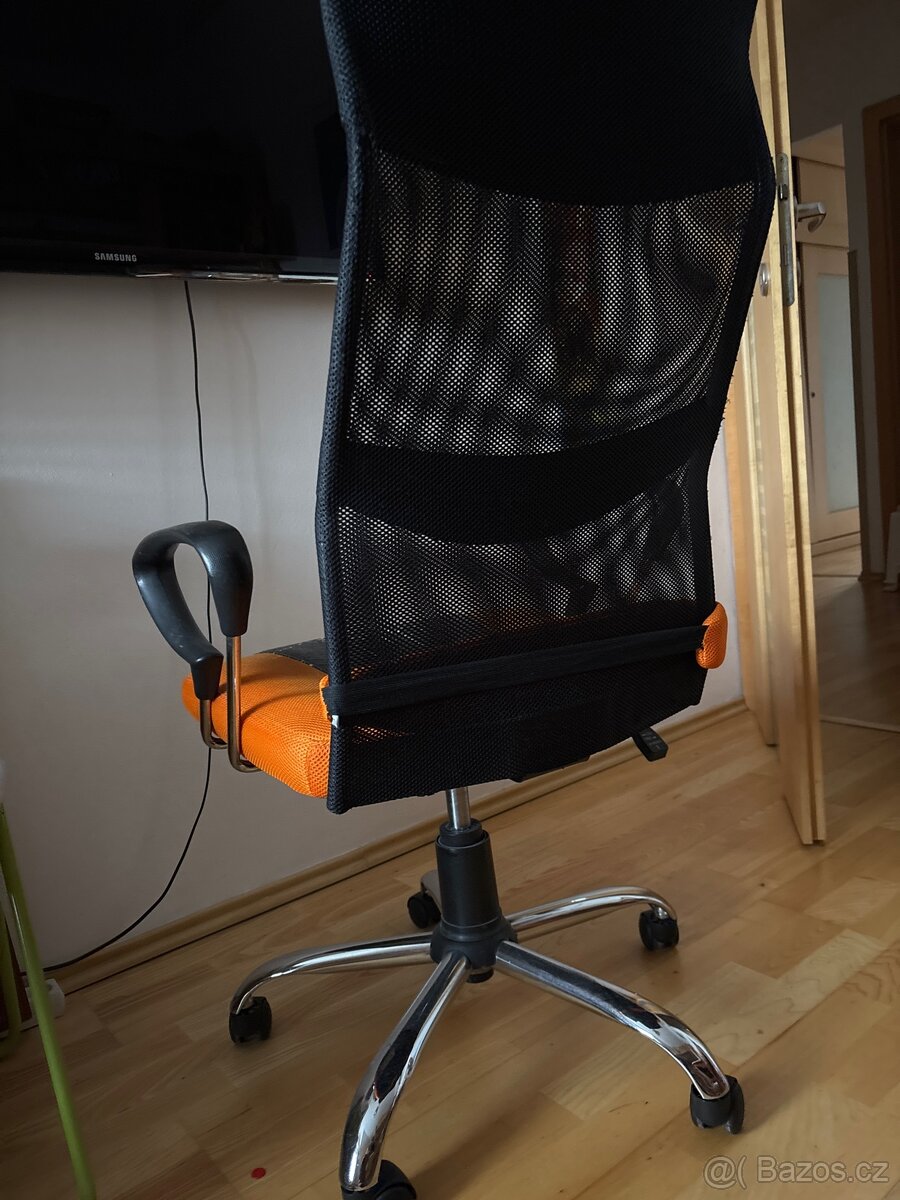 Kancelářské křeslo - 3