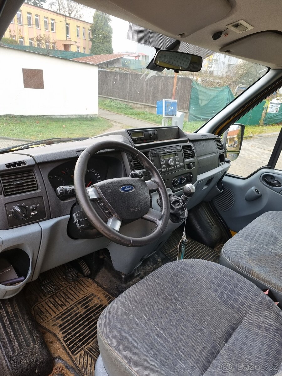 Ford transit 2.4tdci valnik - 3