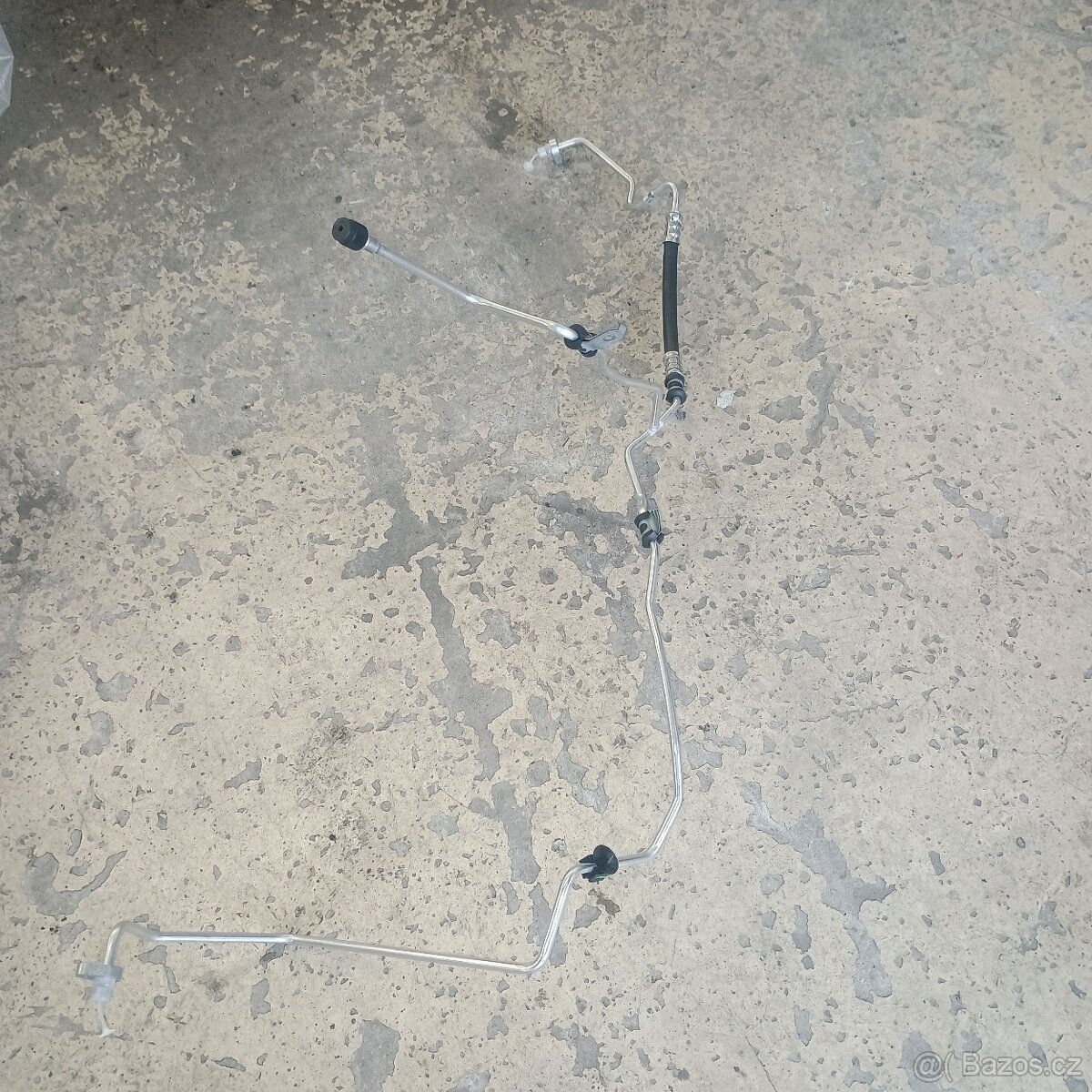 Trubka klimatizace Scenic2 - 3