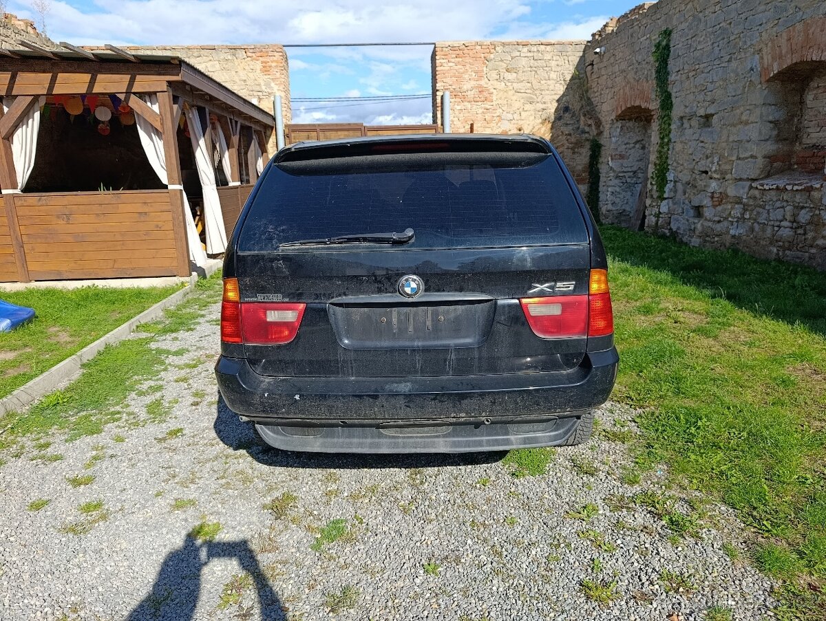 BMW X5 3.0D 160 KW VEŠKERÉ DÍLY Z VOZU PLATÍ DO SMAZÁNÍ - 3