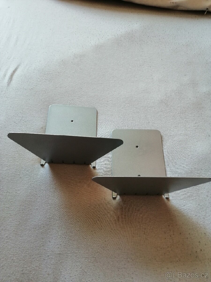 Neviditelná polička na knihy - 3