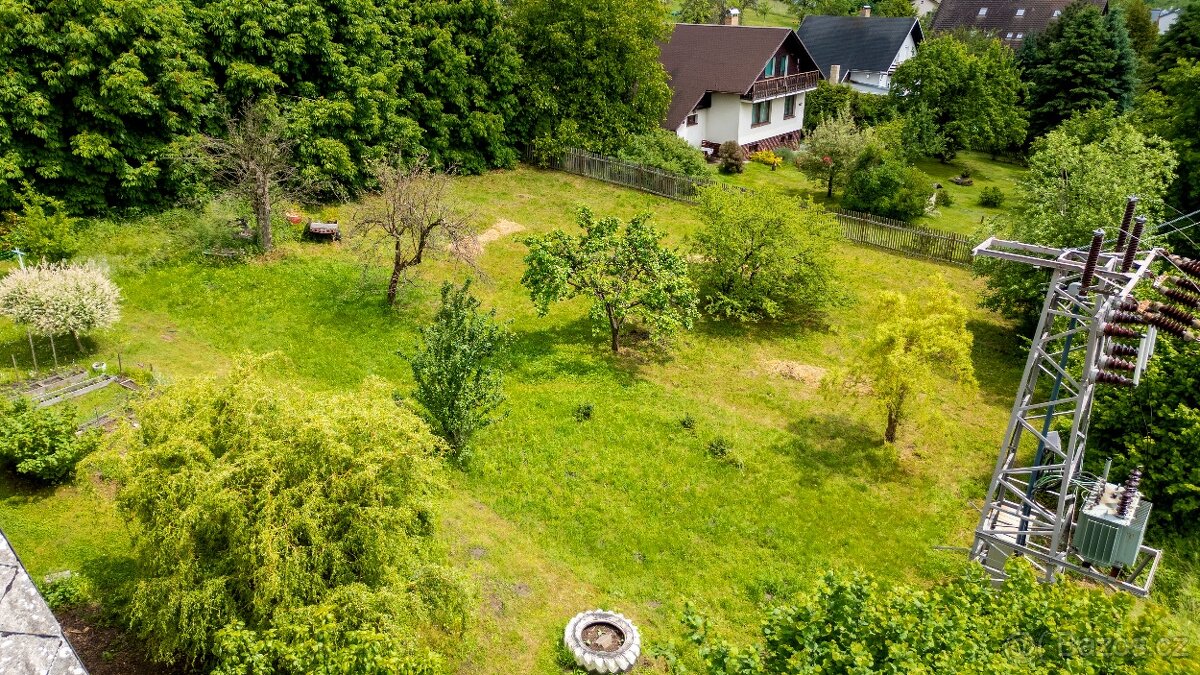 Stavební parcela Jenišovice 1293 m2 - 3