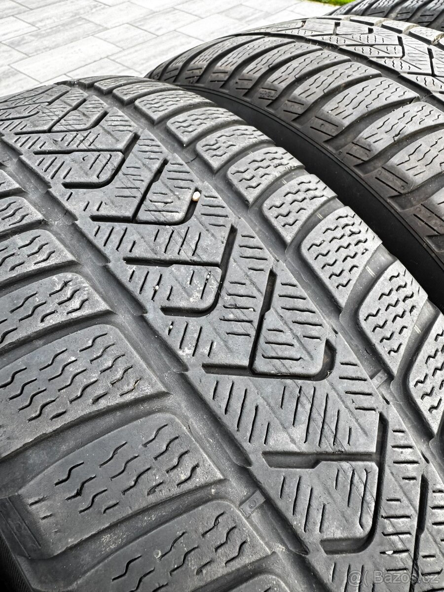 ZImní pneu 225/60/18 Pirelli RFT - 3