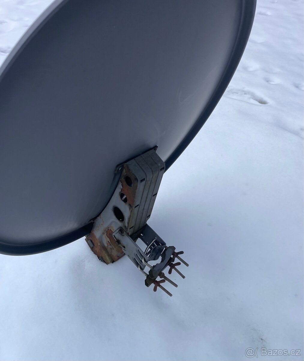 Satelitní parabola 75cm - 3