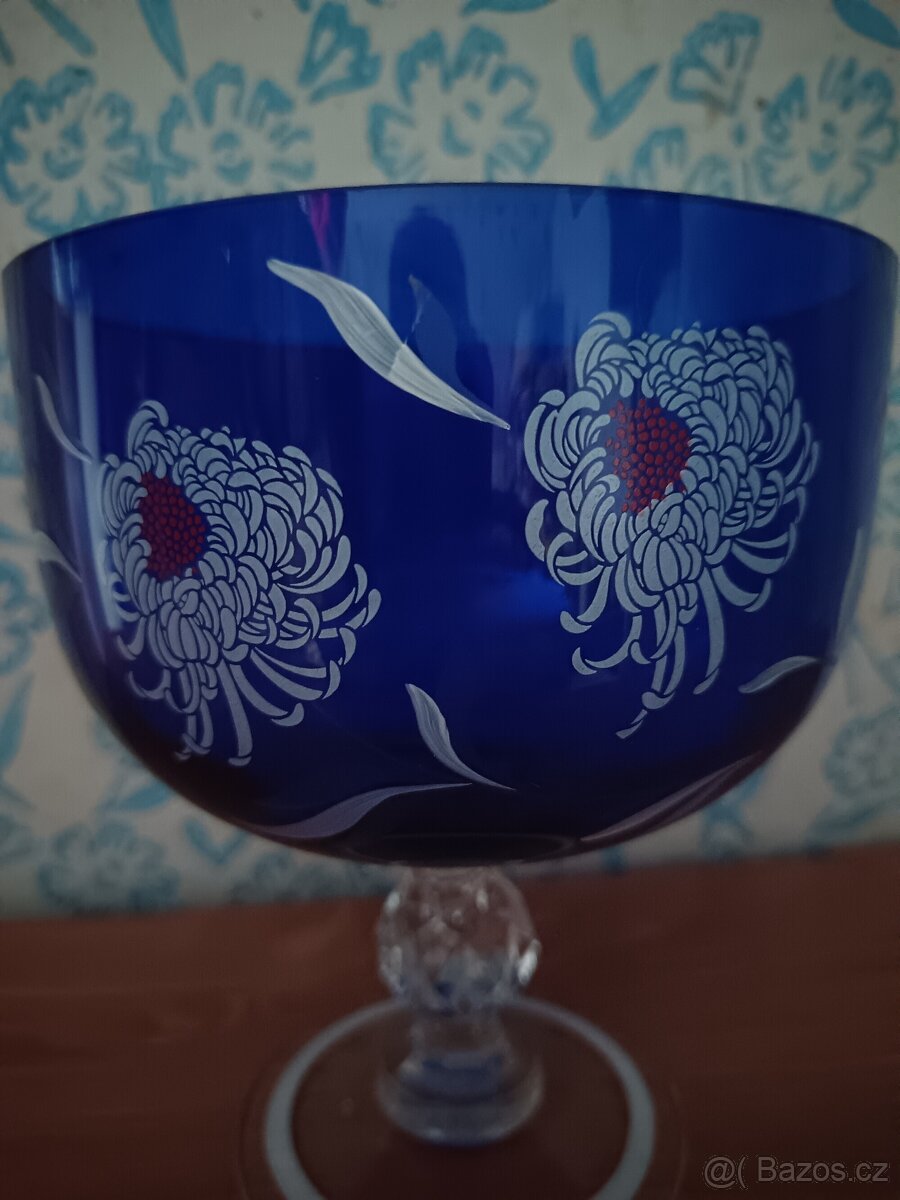 Modrý skleněný pohár s motivem - 3