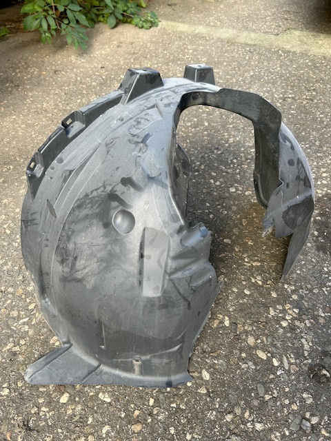 Volvo XC90 2015- víko kufru, nadkolí - 3