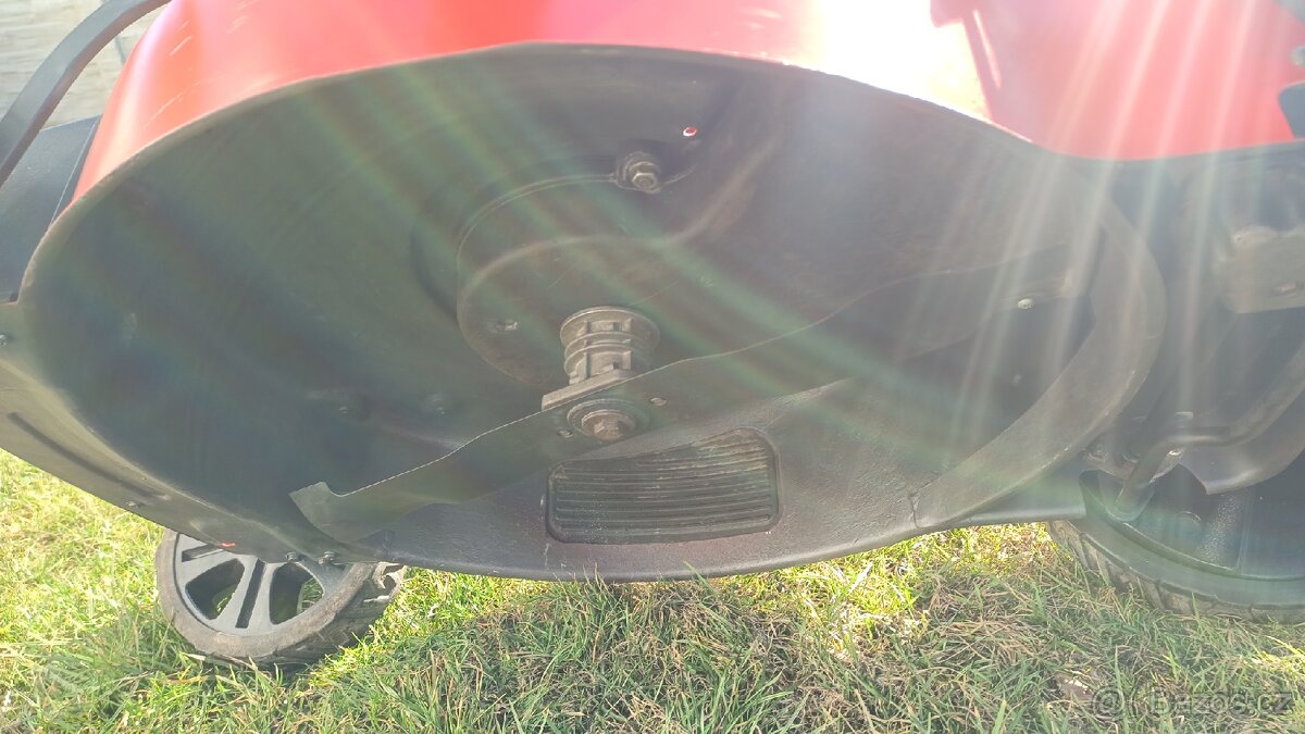 Benzínová sekačka s pojezdem - 3